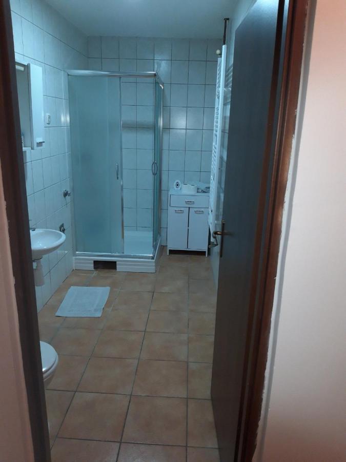 Apartment Eurho Ösek Dış mekan fotoğraf