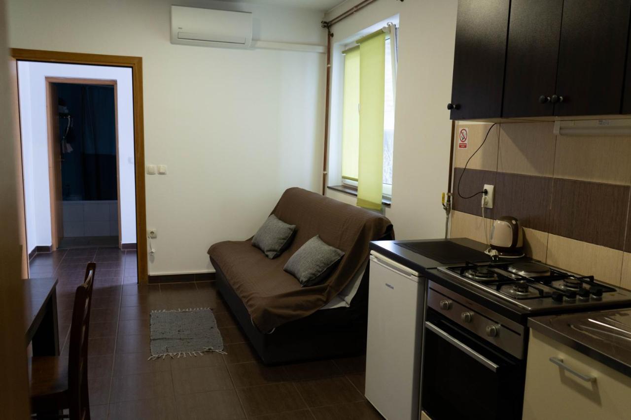 Apartment Eurho Ösek Dış mekan fotoğraf