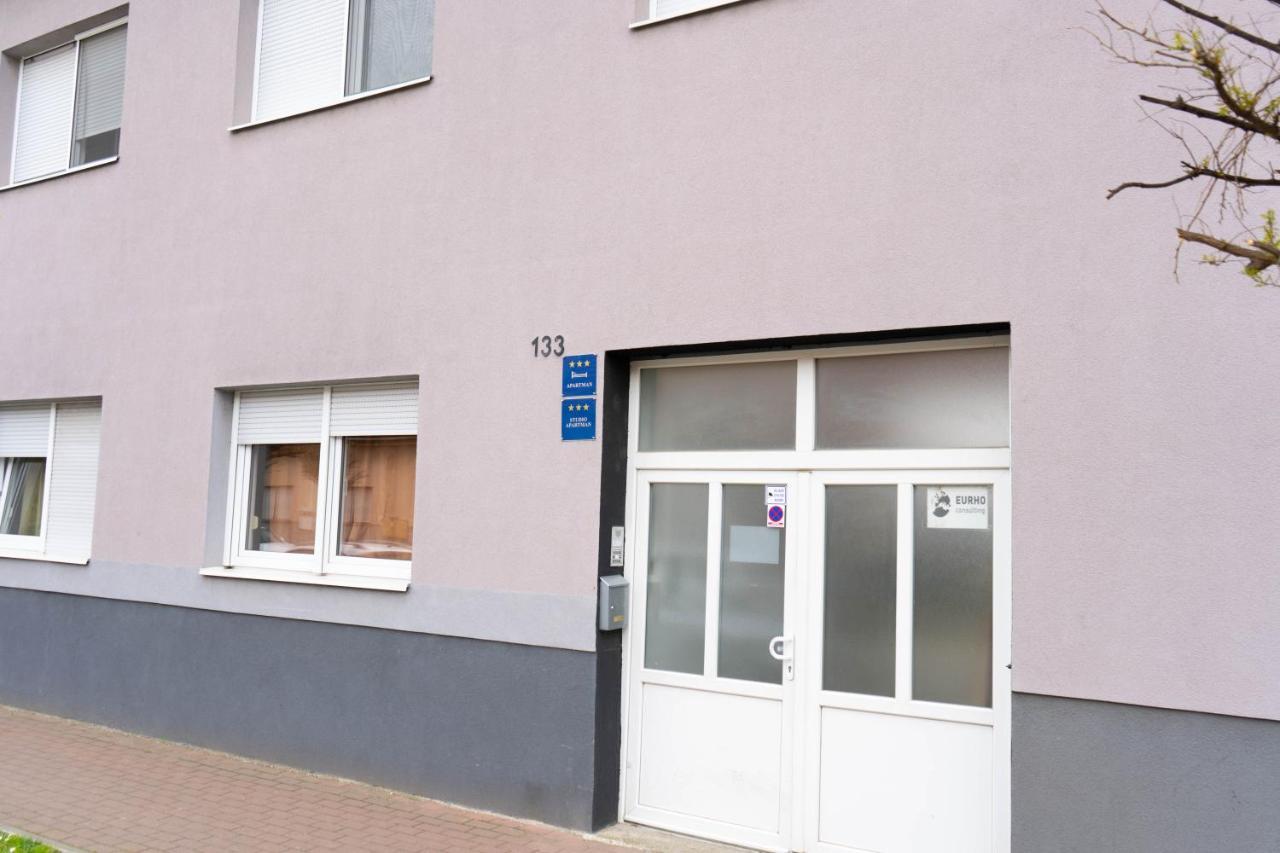 Apartment Eurho Ösek Dış mekan fotoğraf